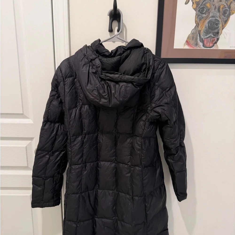 Women's Black Quilted Puffer Long Coat - Picture 3 of 3